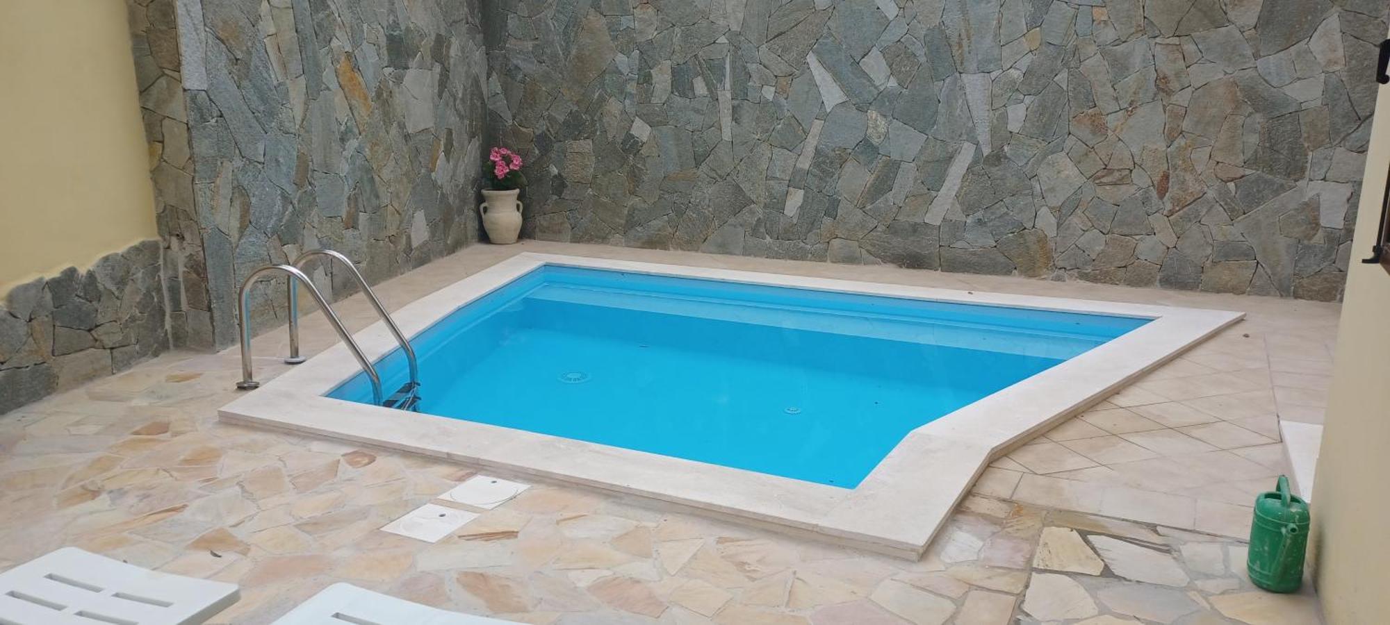 Exclusive Use Swimming Pool Available From June To September كالياري المظهر الخارجي الصورة
